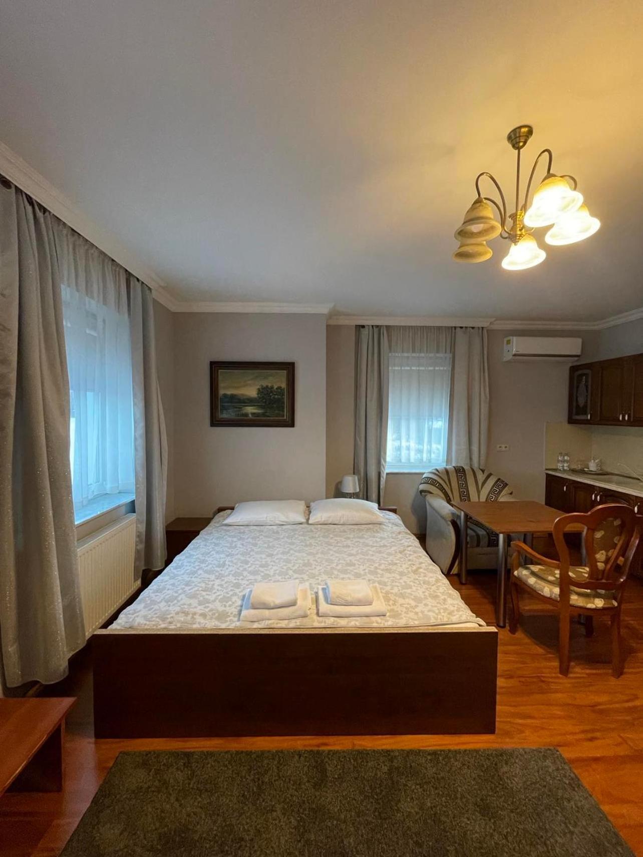 Hotel Arkadia Konskie Εξωτερικό φωτογραφία